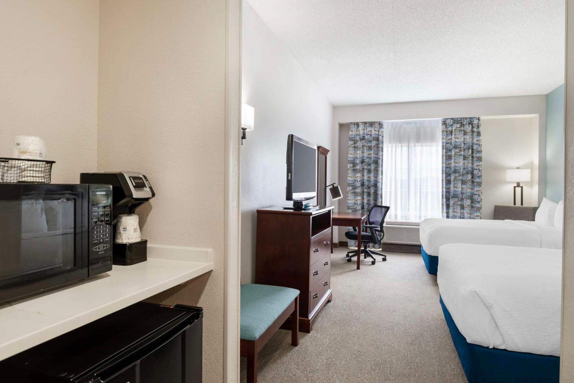 Best Western Plus Crossroads Inn & Suites Zion Crossroads Exteriör bild