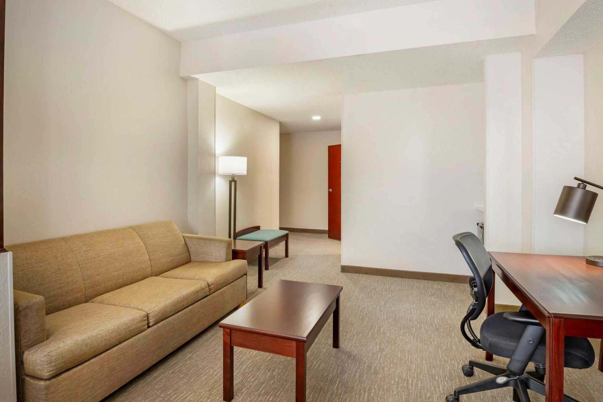 Best Western Plus Crossroads Inn & Suites Zion Crossroads Exteriör bild