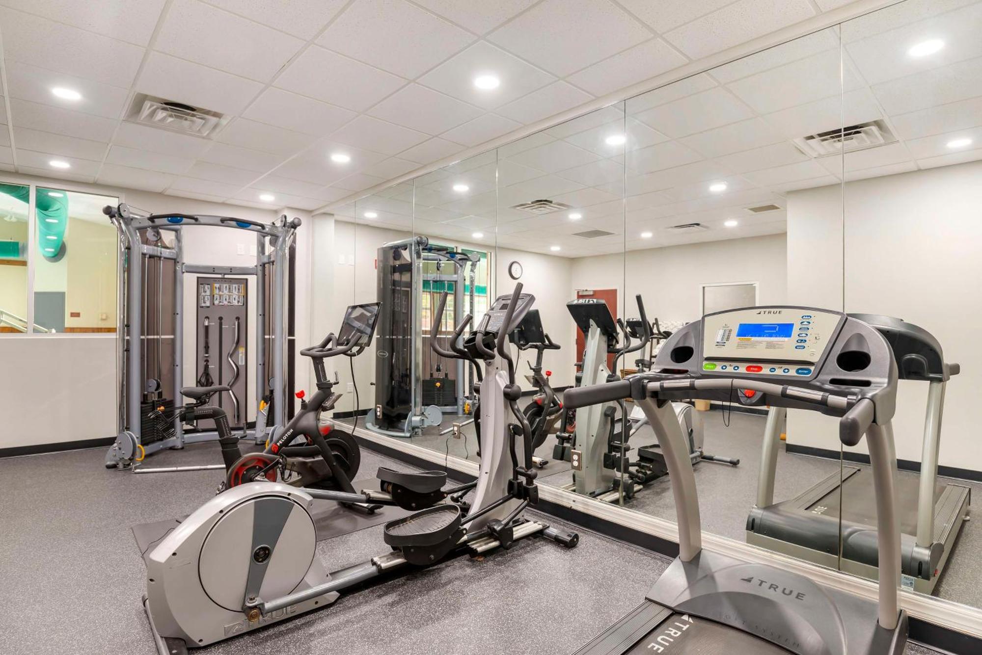 Best Western Plus Crossroads Inn & Suites Zion Crossroads Exteriör bild