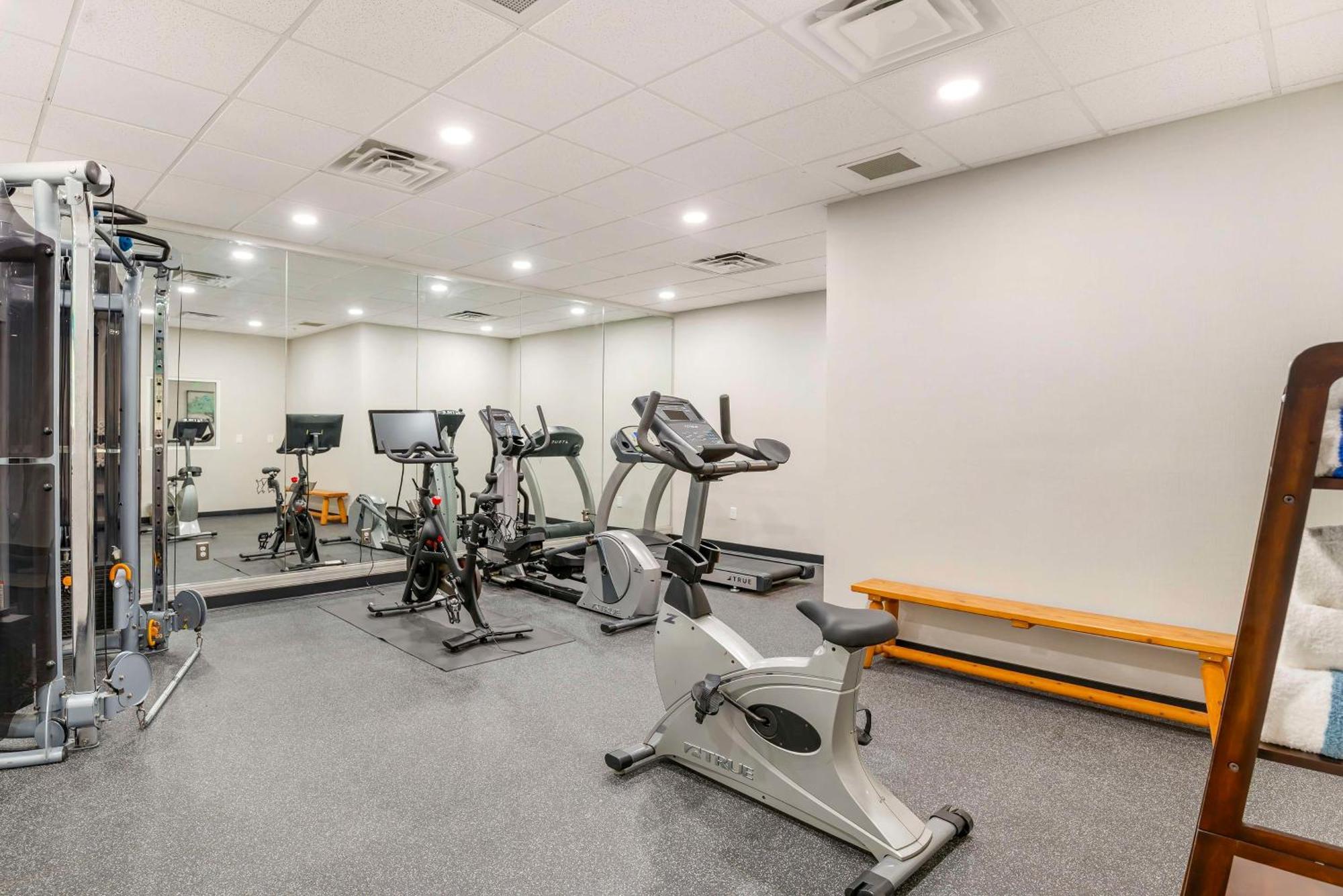 Best Western Plus Crossroads Inn & Suites Zion Crossroads Exteriör bild