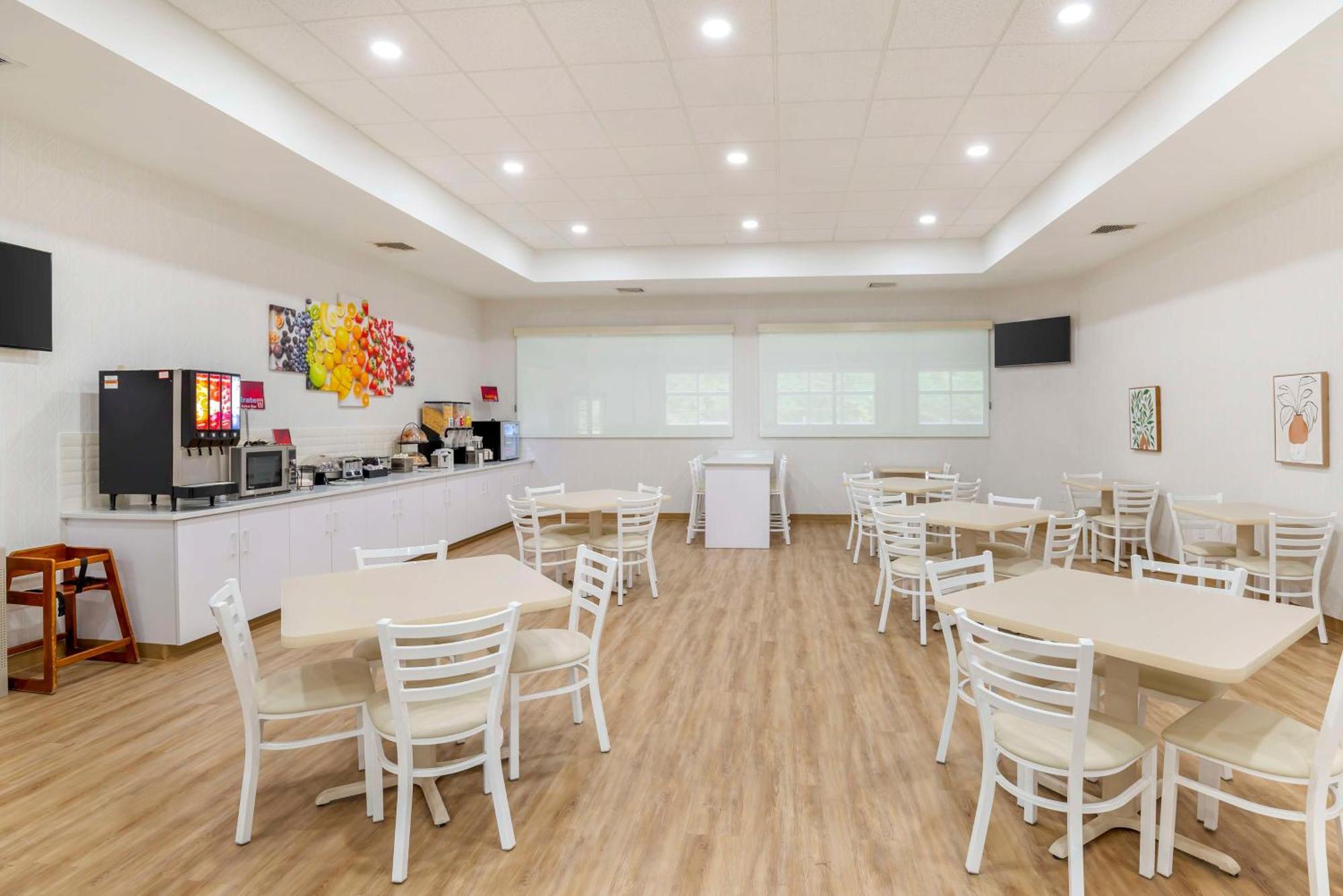 Best Western Plus Crossroads Inn & Suites Zion Crossroads Exteriör bild